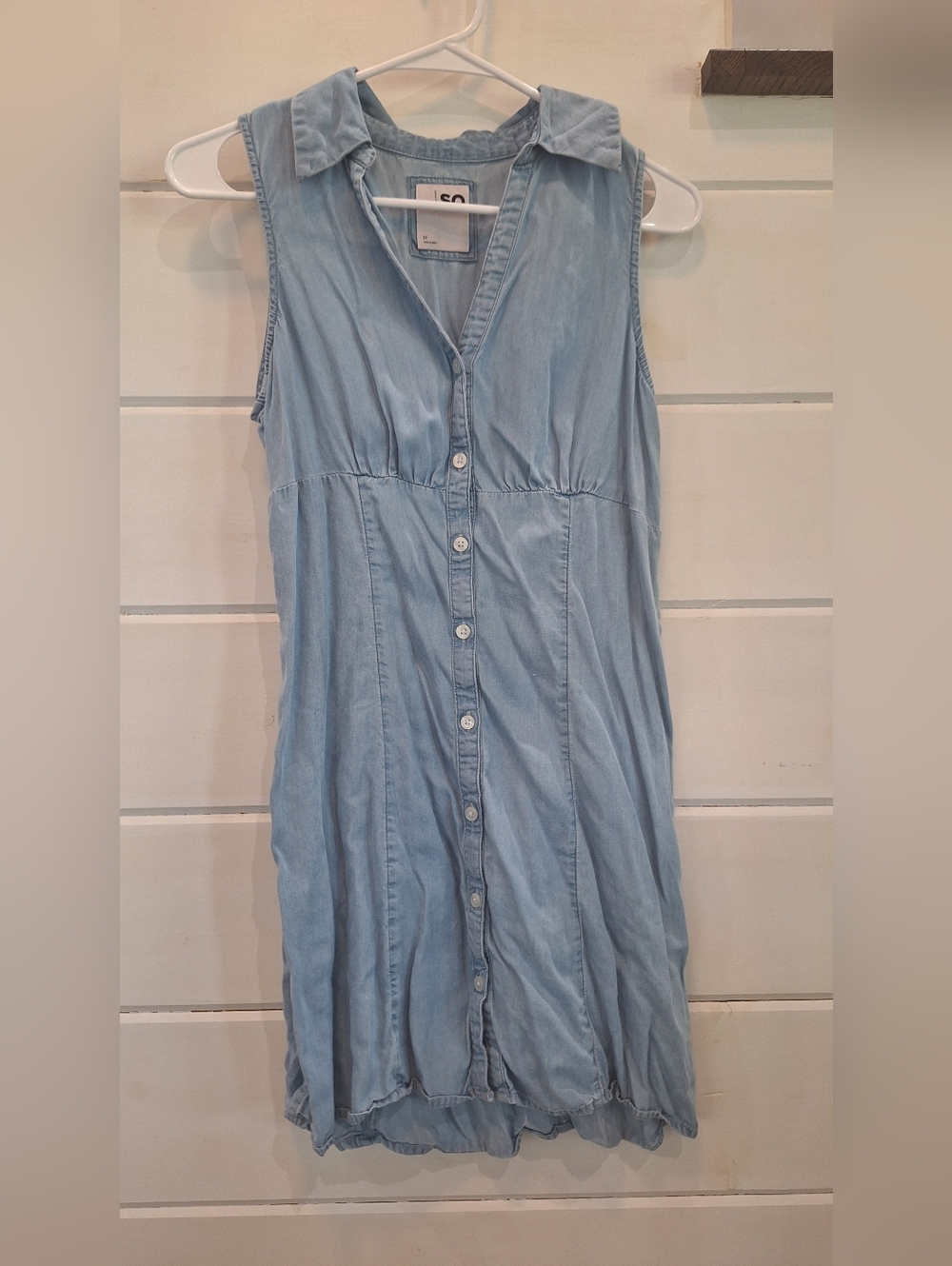 SO Light Chambray Sleeveless Button-Down Mini Dress
